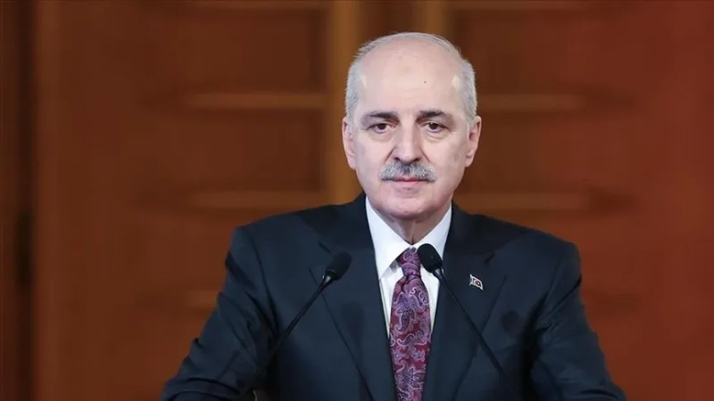 Předseda TBMM Kurtulmuş zaslal kondolenční zprávu vzdělávacímu poradci Nadace pro šíření vědy Ömeru Aydınovi